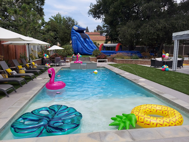 GlendalePoolPartySetup Golden State Lifeguards